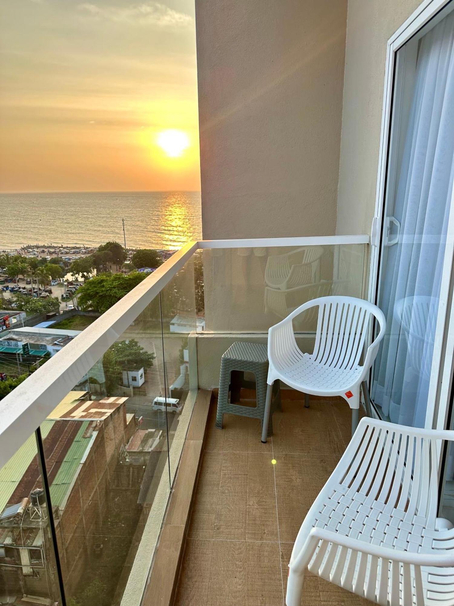 Ocean Breeze Hotel Residencies Britlanka Apartments Negombo Exterior foto